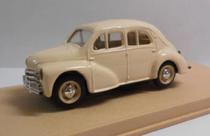Eligor 1/43 Scale Diecast Model 1106 RENAULT 4 CV BERLINE 1954 CREAM - Picture 1 of 4