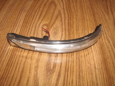 KIA SORENTO ESPEJO RETROVISOR LUZ INTERMITENTE DERECHA OEM PASAJERO 2016-2020 Foto 1 de 4