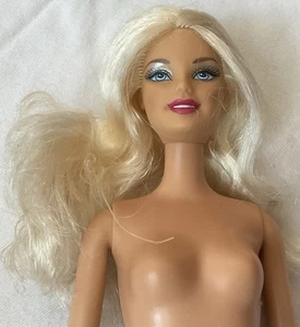 Barbie Fashion Wardrobe Doll 2011 #X4861 - Imagen 1 de 3