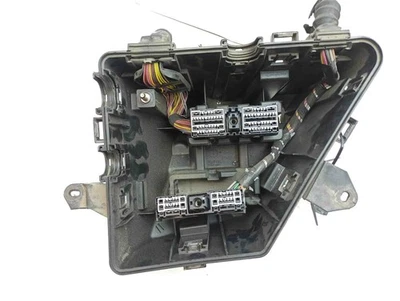 CADILLAC SRX Fuse Box 25773021 3.60 Petrol 2005 30242818 - Image 1 of 4