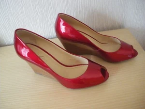 Lackleder rot - schicker Pumps Keilabsatz - Clarks - Gr. 5 - 37, 5- neuwertig - Bild 1 von 6