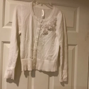 Cherokee  Blouse Girls  size 10/12  White  Long Sleeve Flowers  - Picture 1 of 4