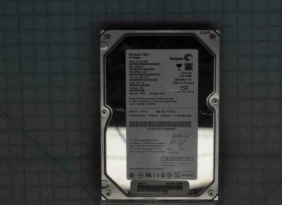 IBM 40GB 7200RPM SATA 1.5Gbps  3.5-inch Internal Hard Drive 40Y9033 40Y8760 - Image 1 of 2