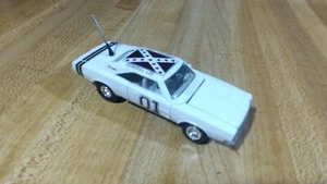 #3 Dukes Of Hazzard General Lee Custom White '68 Dodge Charger, 1:64, Neu! - Bild 1 von 15