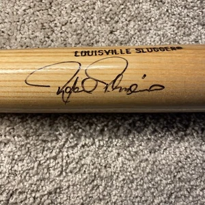 Rafael Palmeiro Signed Louisville Slugger Baseball Flame Tempered Wooden Bat - Imagen 1 de 5