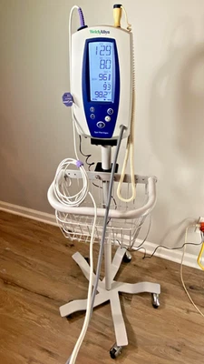 Монитор Welch Allyn 420 Spot Vital Signs С ПОДСТАВКОЙ - Изображение 1 из 4