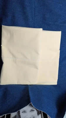 Percal King Pillowcases  Set Pair New - Image 1 of 3