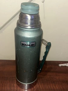 Termo botella de vacío verde vintage Stanley Aladdin con tapa faltante - Imagen 1 de 5