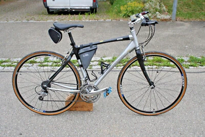 Giant CRS Aliance  City Trecking Rad  Alu - Carbon   EN 14764 - Bild 1 von 4