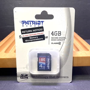 NEW Patriot Signature Line 4GB SDHC Secure Digital High Capacity Class 4 - Picture 1 of 13