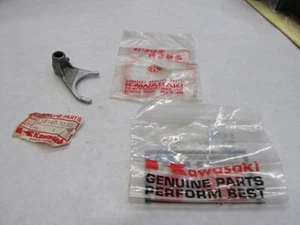 Kawasaki KX250 Vitesse Fourche 2ND 3RD Pour 1980-82 Article P/N 13140-1032 - Picture 1 of 2