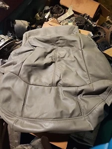 03 Tahoe Grey Passenger Seat Cover Bottom Oem - Bild 1 von 3