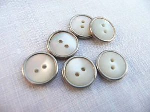 6 boutons ancien en nacre cerclé de métal - Imagen 1 de 3
