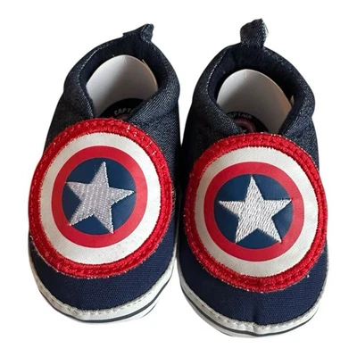 Tenis vaqueros de caña baja Marvel Baby Boys Avengers Capitán América Foto 1 de 4