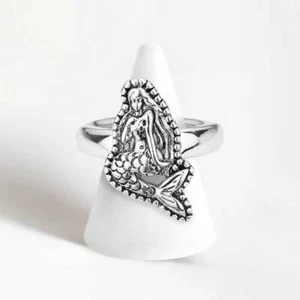 Cocktail Ring Large Mermaid Textured Metal Stretch Band SILVER Sea Life Jewelry - Picture 1 of 2