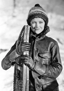Myrna Loy Monochrome Photo Print 21 (A4 Size-210 x 297mm-8.5" x 11.75") - Picture 1 of 2