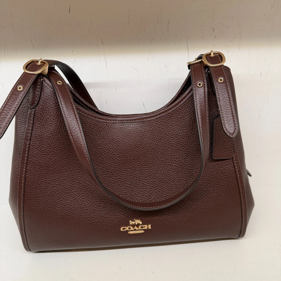 Coach Erin Shoulder Bag In pebble Leather In Gold/Maple CAQ86