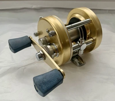 BEAUTIFUL RARE Vintage Abu Garcia Ambassadeur 5000D Champagne Gold 741100 - Image 1 of 4