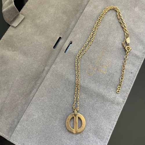 Collana Christian Dior CD cerchio logo quasi come nuova colore oro senza scatola