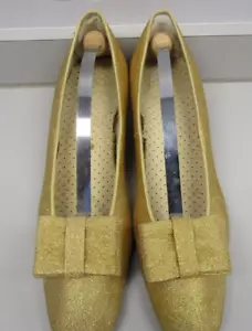 Vintage 1960's Green Comfy Slip-in shoes Sz 9 Gold Metallic Yellow 1.5 heel - Picture 1 of 7
