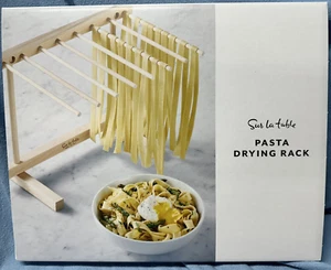 SUR LA TABLE Frische Pasta Nudeln Trockengestell Kompakt Holz Zubehör ITALIEN NEU Neu im Karton - Bild 1 von 5