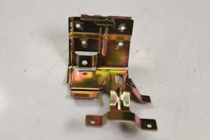 Porsche 993 Rear Bumper Support Bracket Center Light Middle 993.631.106.00 D4 - Picture 1 of 7