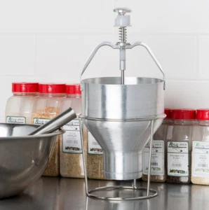 88 oz. Durable Aluminum Commercial Restaurant Pancake / Waffle Batter Dispenser - Picture 1 of 12