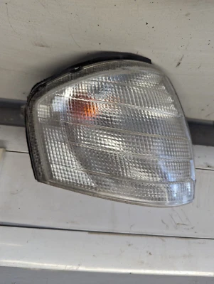 Mercedes Benz Vito 2002 clase V W638 luz de señal indicador del lado del conductor Foto 1 de 3