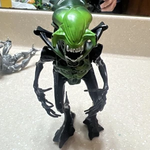 ALIEN ALIENS FIGURE xenomorph kenner KING WARRIOR from hicks army hive builder - Picture 1 of 4