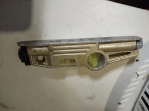 8" Level with magnet - Picture 1 of 2