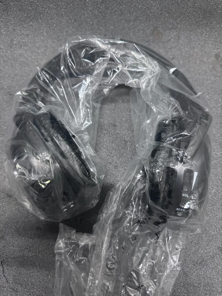 2002-2007 Chrysler Dodge  Wireless Infared Headphones 4685936 - Image 1 of 1