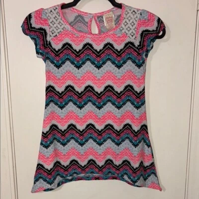 Faded Glory Pink and Blue Zigzag Short Sleeve Tee - Image 1 of 4