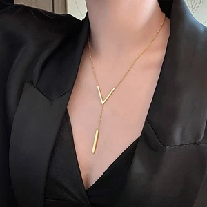Charming Gold Vshaped Pendant Necklace for Women Perfect for Any Outfit - Picture 1 of 5
