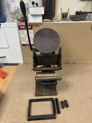 古董 Golding & Co. 官方桌面印刷机 马萨诸塞州波士顿 — 第 1/4 张图片