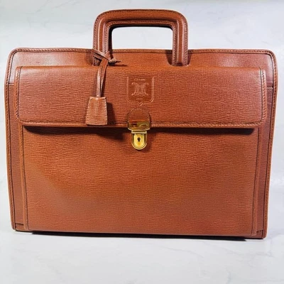 Maletín CELINE Vintage Cuero Marrón Logo Blazón M13 Italia Llave Talla A4 Foto 1 de 4
