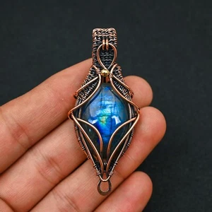 Womens day Deal Labradorite Gemstone Copper Wire Wrapped Pendant Jewelry - Picture 1 of 7