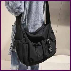 Borsa a tracolla alla moda con accento di coulisse - cerniera spaziosa e sicura. - Foto 1 di 24