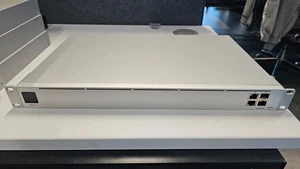 Ubiquiti UniFi Next Generation Security Gateway (UXG-Pro-US) (QTY 1) - Afbeelding 1 van 2