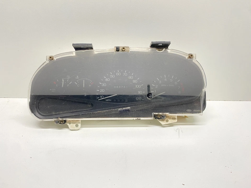Cuadro velocímetro instrumento Ford Escort 1998-2002 millas 88783 OEM, 257-03186 Foto 1 de 4