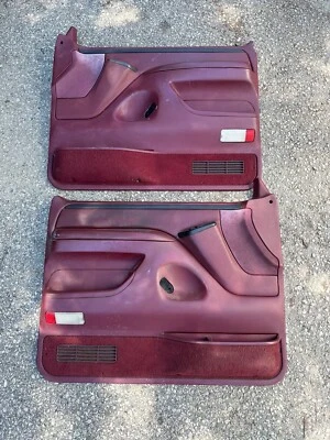 92-96 PAINÉIS DE PORTA FORD F150 F250 BRONCO VERMELHO ESCURO/BORGONHA XLT PAINÉIS DE PORTA - Imagem 1 de 4