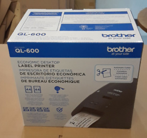 Imprimante d'étiquettes de bureau Brother QL-600, 2,4" largeur d'étiquette - NEUVE