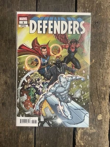 DEFENSORES #1 VARIANTE: CASI NUEVO: MARVEL: 2021 - Imagen 1 de 1