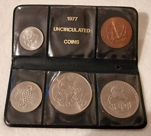 CYPRUS 1977 COMPLETE YEAR SET MILS COINS IN ORIGINAL WALLET CASE - RARE FIND - Picture 1 of 10