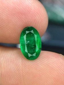 1,90 ct Natürlicher Smaragd Grün Farbe Ovale Form Loser Edelstein Aus Swat Pakistan - Bild 1 von 6
