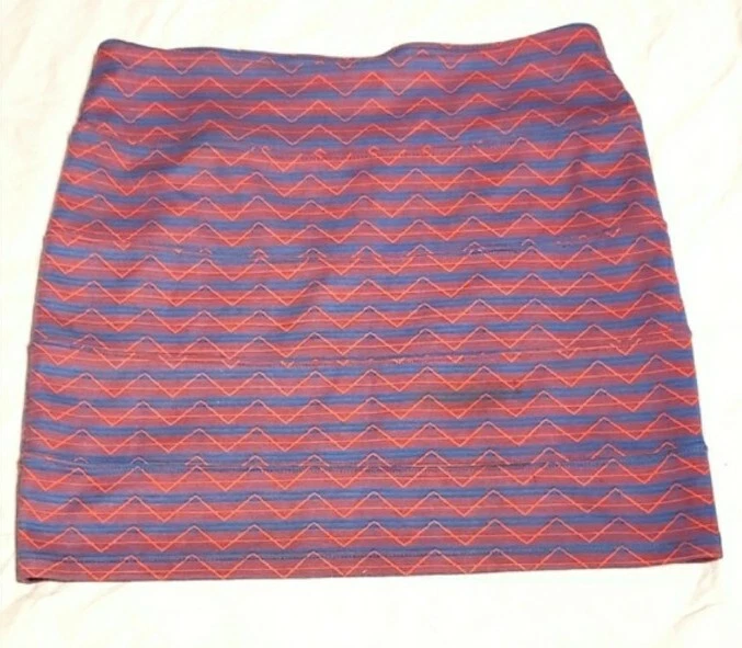 Falda Nollie STRIPED STRETCH Mezcla Rayón Coral Rosa Lavanda Grande Foto 1 de 4