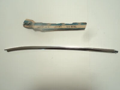 Nuevo de Lote Antiguo Chevy Malibu 1978-1980 4 puertas Moldura Cuero Cabelludo Techo Goteo Derecho Trasero 20093601 Foto 1 de 4