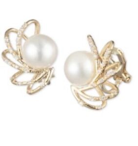 NWOT Carolee  Fresh Water Pearl Caged Spray Clip-On Earring, Gold/White X277