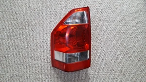 03 04 05 06 Mitsubishi Montero Tail Light Lamp Tailight Tailamp LH Driver Side - Picture 1 of 3