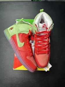 Talla 11.5 - Nike Dunk High SB Strawberry Cough CW7093 600 DEFECTO PUNTERA - Imagen 1 de 6