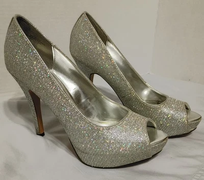 Worthington Silver Pump Ultra High Heels  Size 8.5 USA City Chic Statement Heels - Image 1 of 4